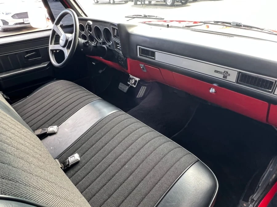 1987 Chevrolet Silverado - Image 7 of 10
