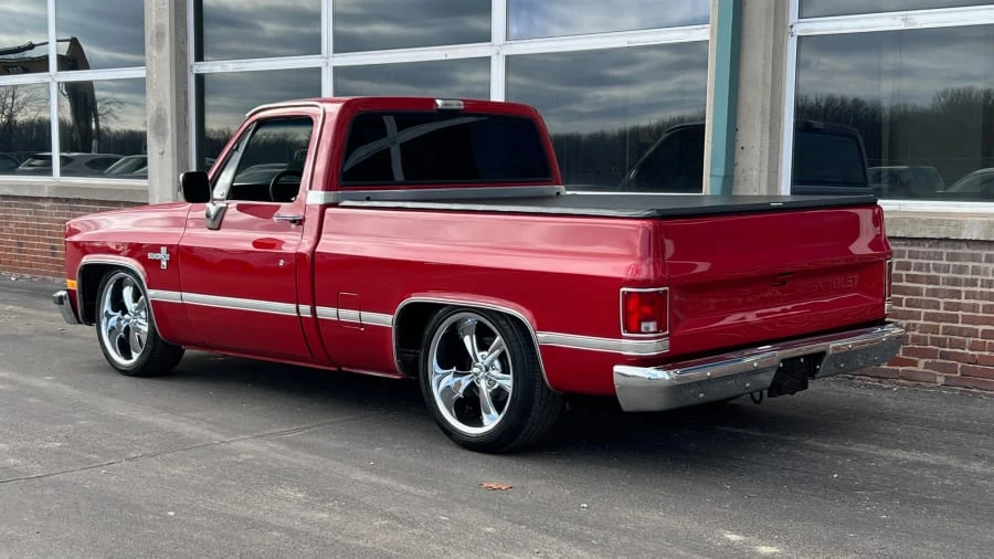 1987 Chevrolet Silverado - Image 3 of 10