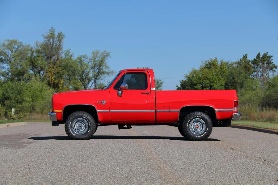 1987 Chevrolet C/K 3rd Gen - Image 2 of 31