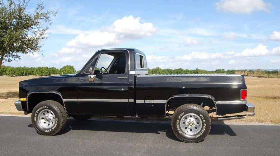 1987 Chevrolet C/K 3rd Gen - Image 2 of 12