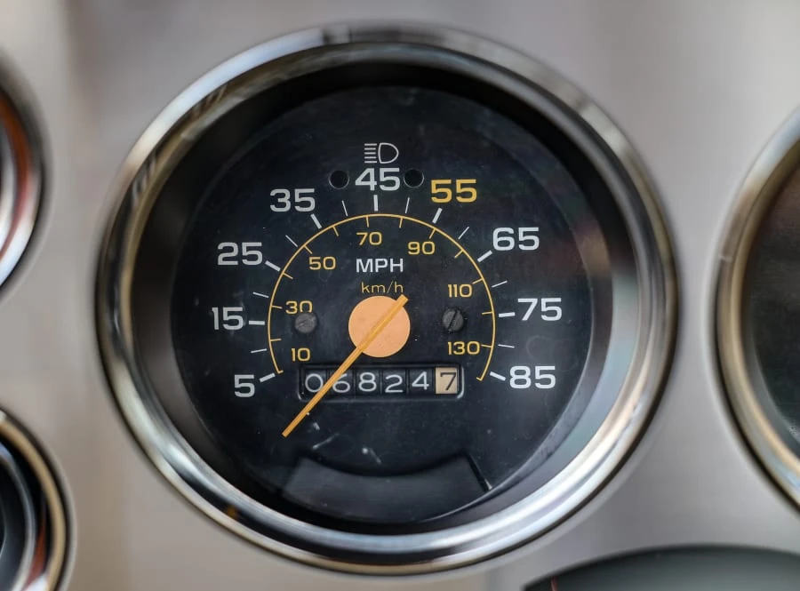 1987 Chevrolet Silverado - Image 24 of 31