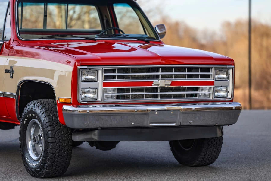 1987 Chevrolet Silverado - Image 11 of 31