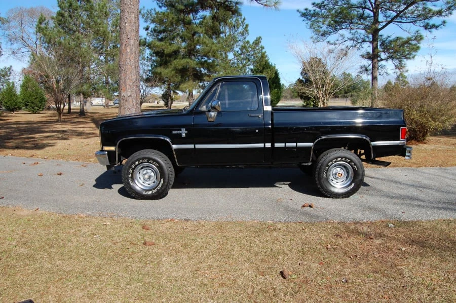 1987 Chevrolet C/K 3rd Gen - Image 2 of 9