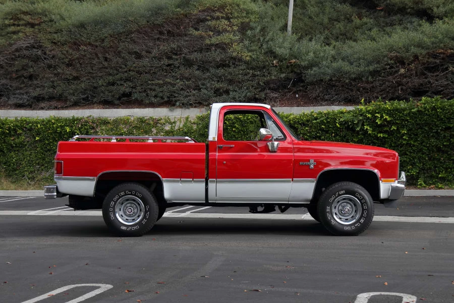 1987 Chevrolet C/K 3rd Gen - Image 2 of 31