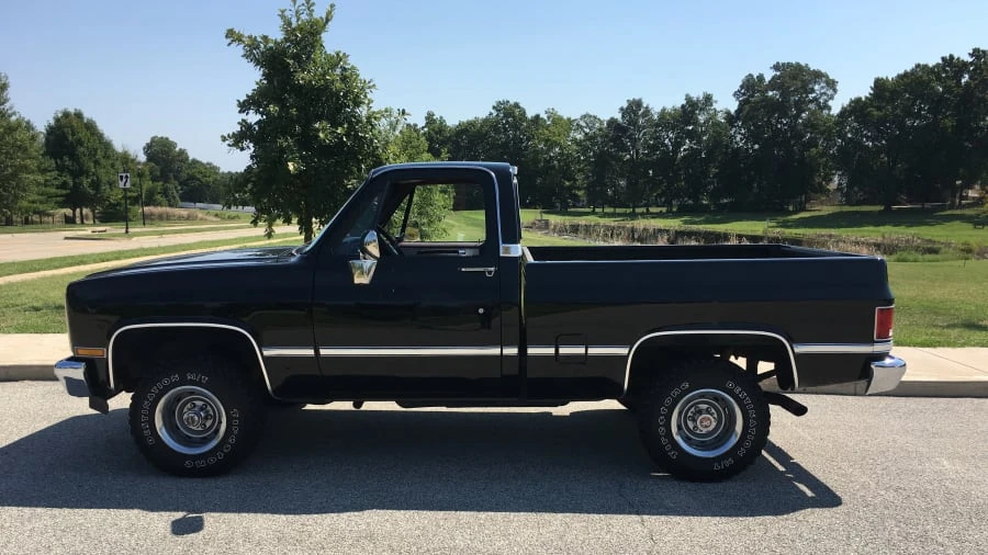 1987 Chevrolet C/K 3rd Gen - Image 2 of 3