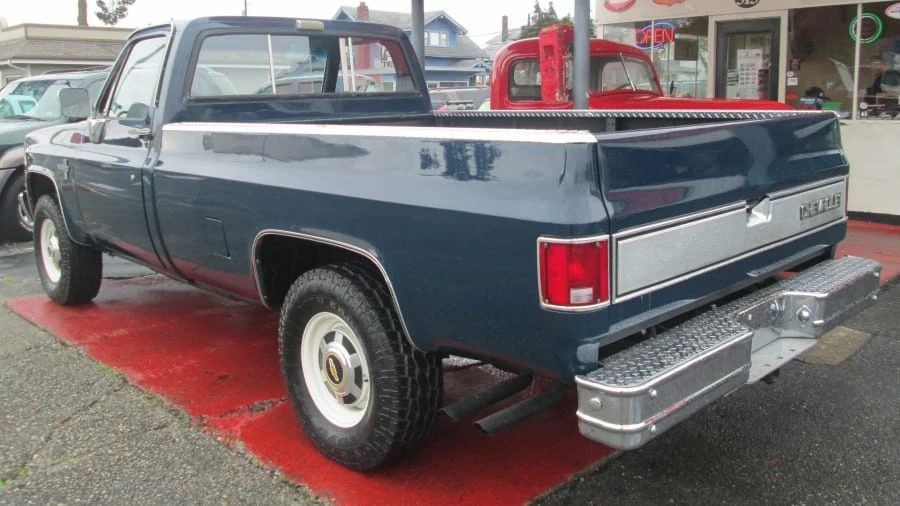 1987 Chevrolet Silverado - Image 3 of 12
