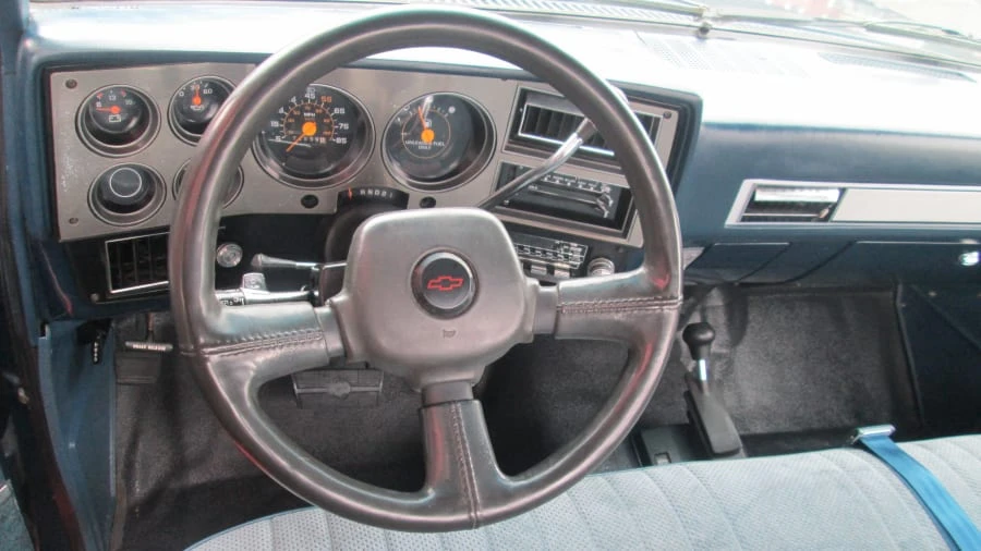 1987 Chevrolet Silverado - Image 4 of 12