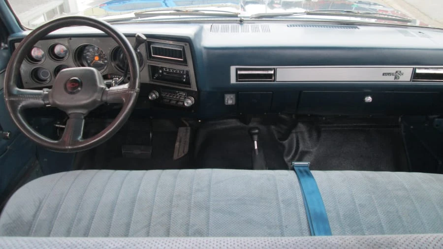 1987 Chevrolet Silverado - Image 5 of 12