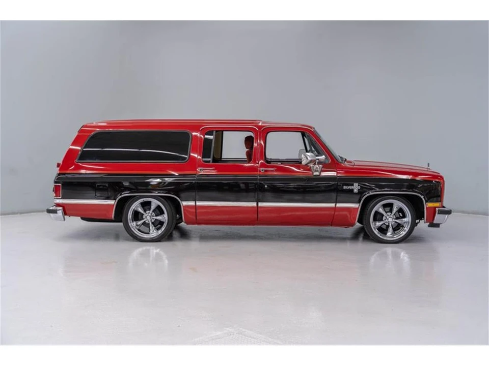 1987 Chevrolet Suburban 7th Gen - Image 7 of 31