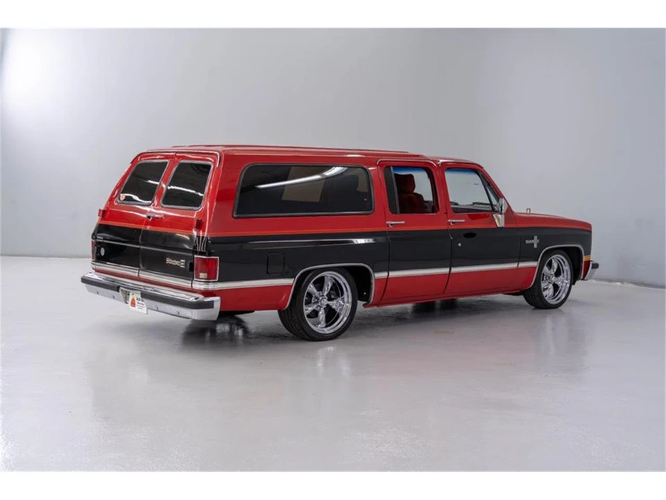 1987 Chevrolet Suburban 7th Gen - Image 6 of 31