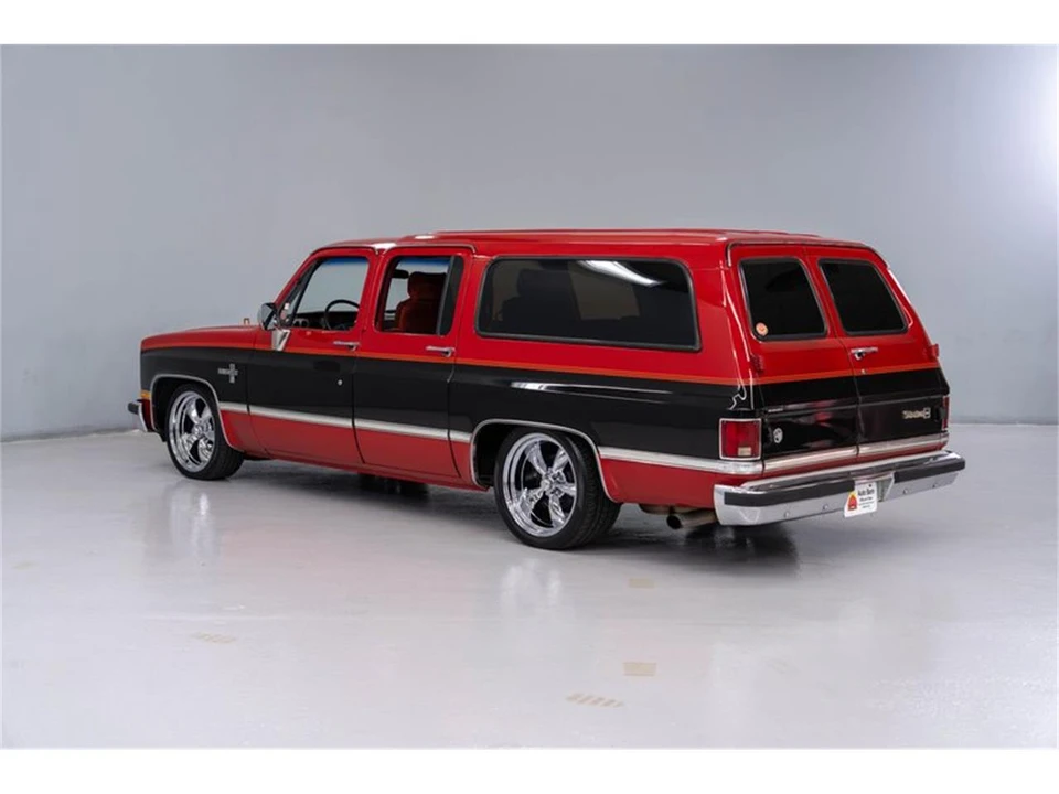 1987 Chevrolet Suburban 7th Gen - Image 3 of 31