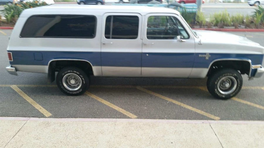 1987 Chevrolet Suburban 7th Gen - Image 5 of 5