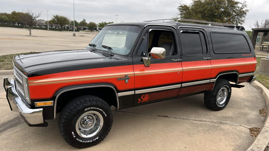 1987 Chevrolet Suburban 7th Gen - Image 6 of 31