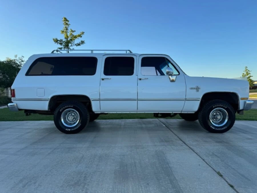 1987 Chevrolet Suburban 7th Gen - Image 31 of 31