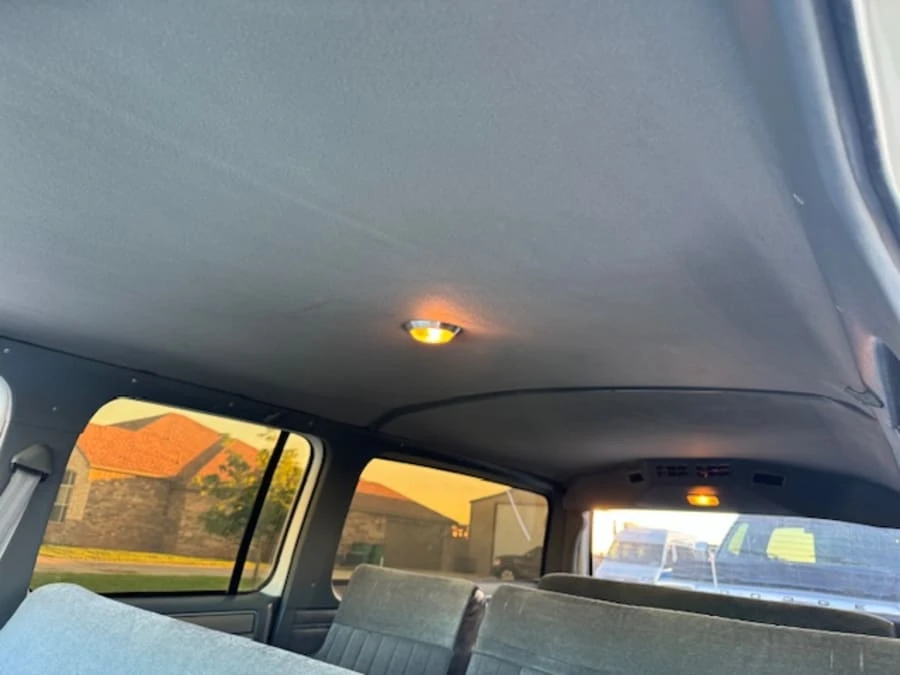 1987 Chevrolet Suburban 7th Gen - Image 13 of 31