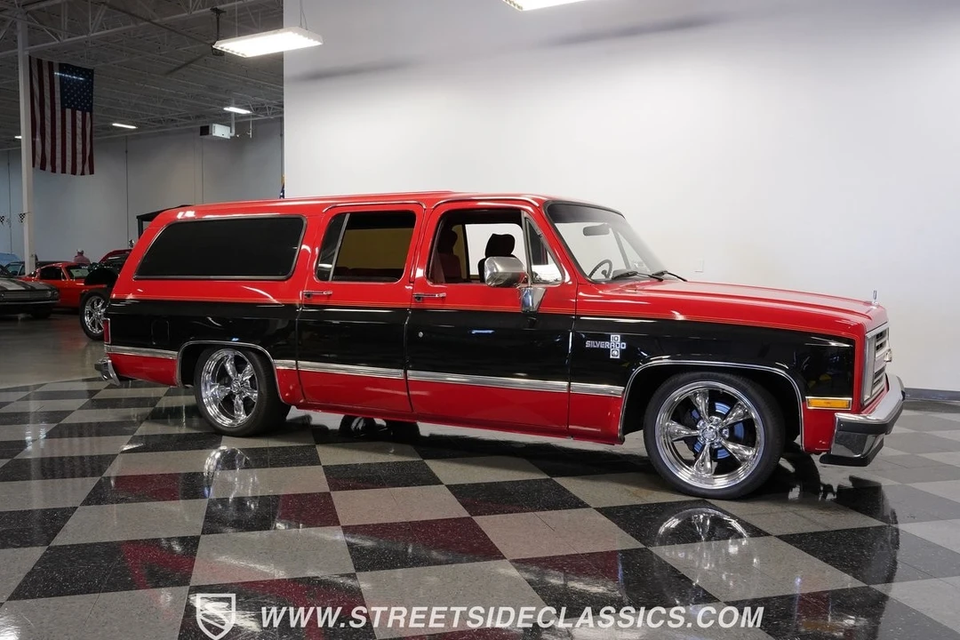 1987 Chevrolet Suburban 7th Gen - Image 16 of 21