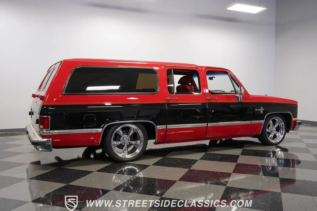 1987 Chevrolet Suburban 7th Gen - Image 14 of 21