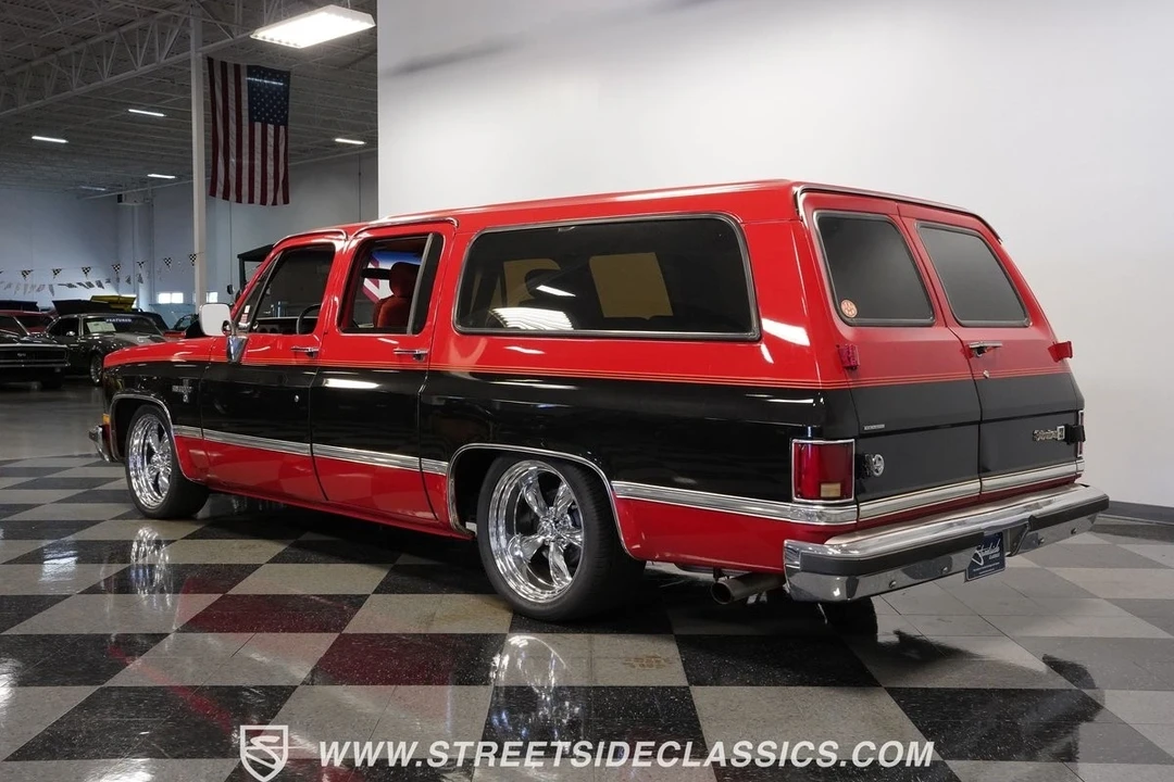 1987 Chevrolet Suburban 7th Gen - Image 10 of 21