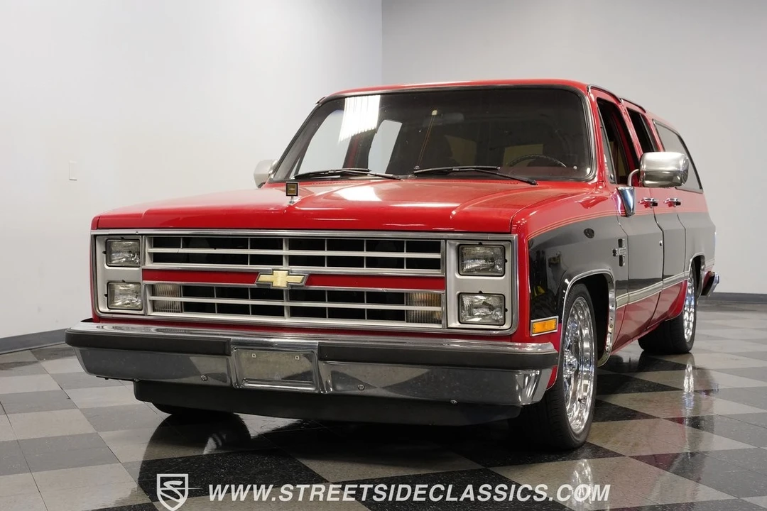 1987 Chevrolet Suburban 7th Gen - Image 19 of 21
