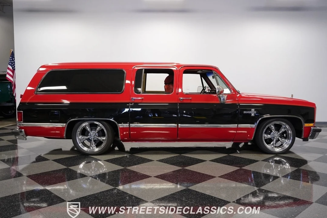 1987 Chevrolet Suburban 7th Gen - Image 15 of 21