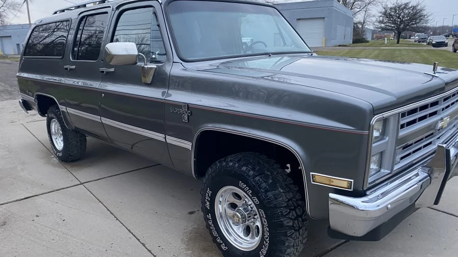 1987 Chevrolet Suburban 7th Gen - Image 13 of 15