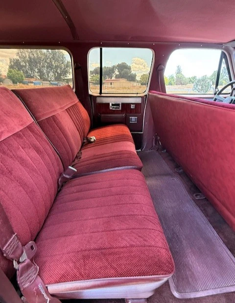 1987 Chevrolet Suburban 7th Gen - Image 13 of 21