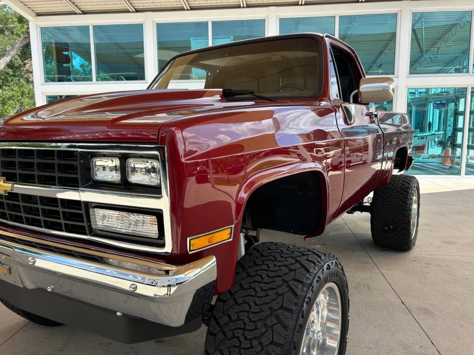 1987 Chevrolet - Image 11 of 31