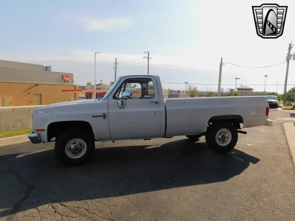 1987 Chevrolet C/K 3rd Gen - Image 4 of 12