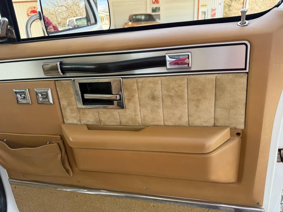 1987 Chevrolet K5 Blazer 2nd Gen - Image 25 of 31