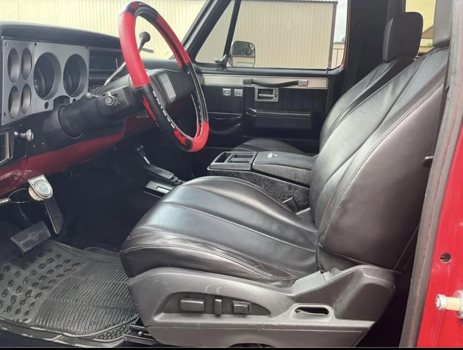 1987 Chevrolet K5 Blazer 2nd Gen - Image 7 of 15
