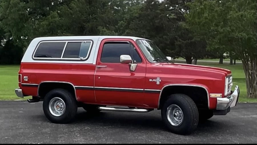 1987 Chevrolet K5 Blazer 2nd Gen - Image 5 of 15
