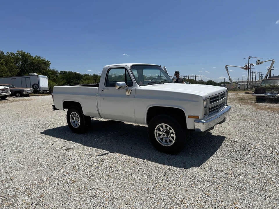 1987 Chevrolet C/K 3rd Gen - Image 10 of 31
