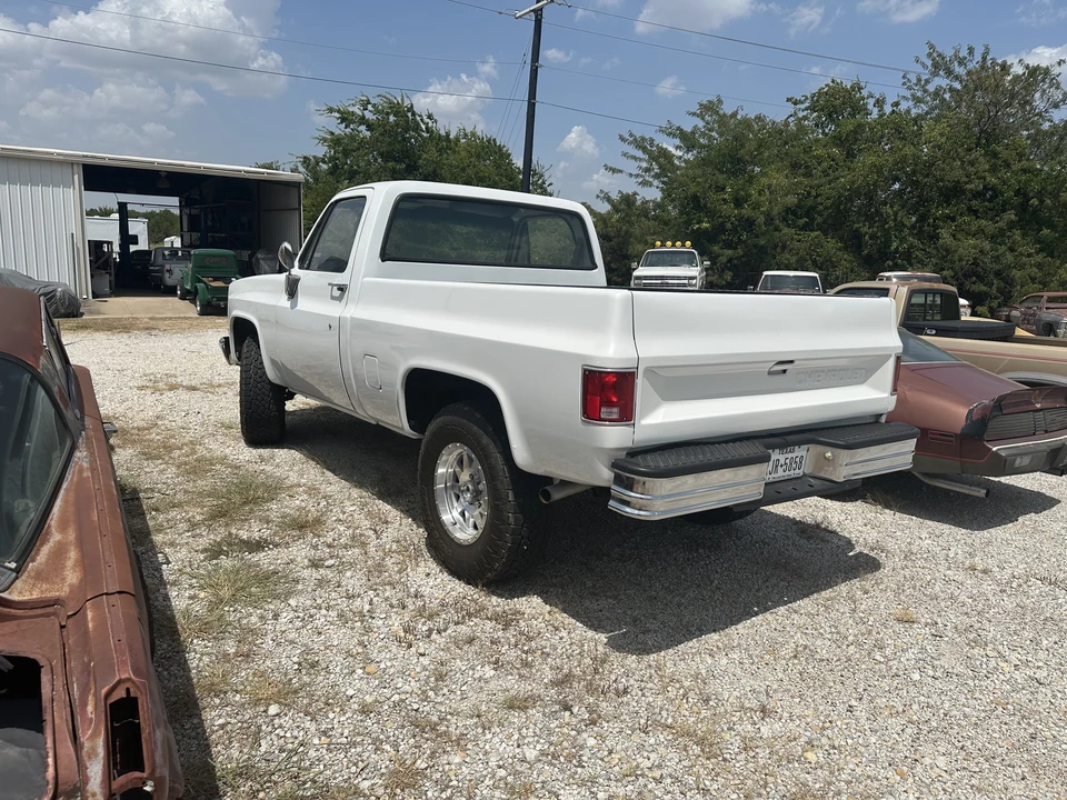 1987 Chevrolet C/K 3rd Gen - Image 4 of 31