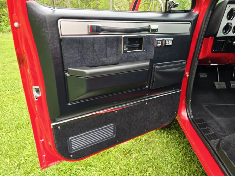1987 Chevrolet C/K 3rd Gen - Image 16 of 31