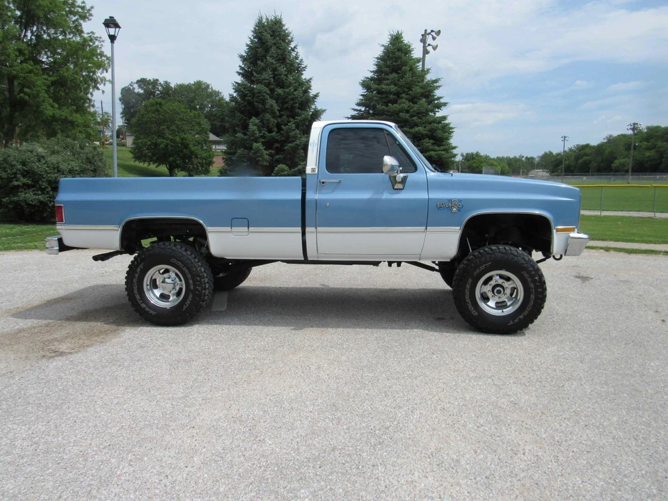 1987 Chevrolet C/K 3rd Gen - Image 10 of 31