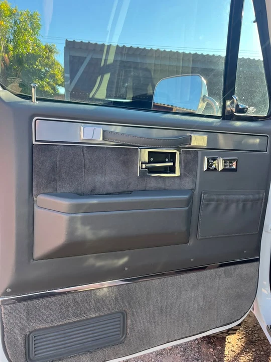 1987 Chevrolet K5 Blazer 2nd Gen - Image 17 of 20