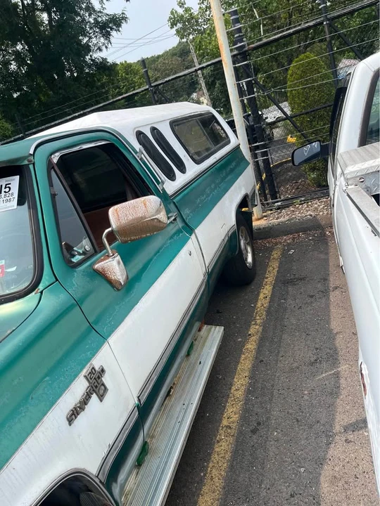 1987 Chevrolet C/K 3rd Gen - Image 2 of 15