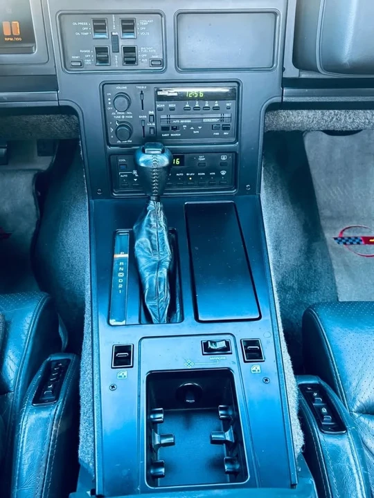 1987 Chevrolet Corvette C4 - Image 18 of 20