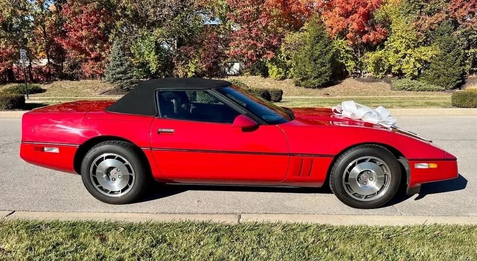 1987 Chevrolet Corvette C4 - Image 8 of 20