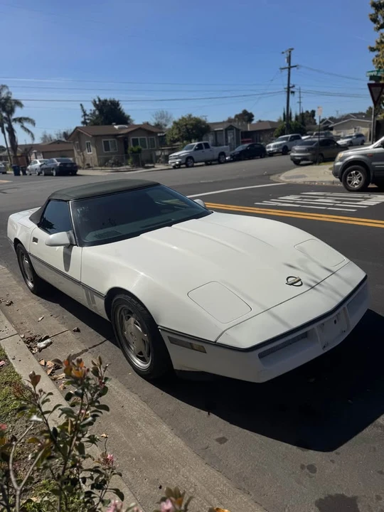 1987 Chevrolet Corvette C4 - Image 2 of 10