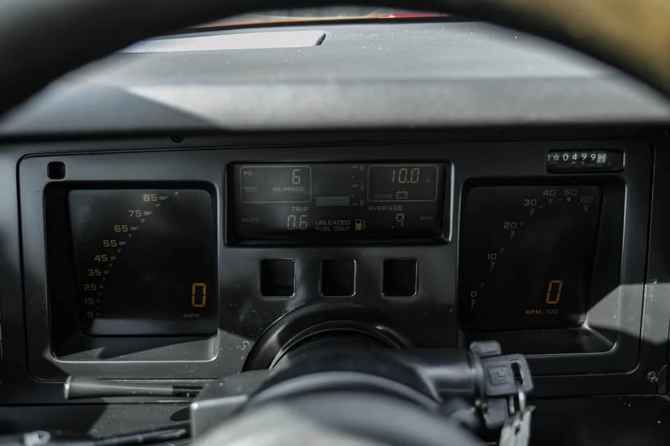 1987 Chevrolet Corvette C4 - Image 14 of 19