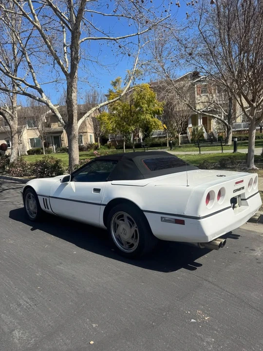 1987 Chevrolet Corvette C4 - Image 3 of 10