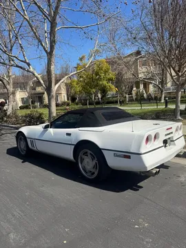 1987 Chevrolet Corvette C4 - Image 3 of 10