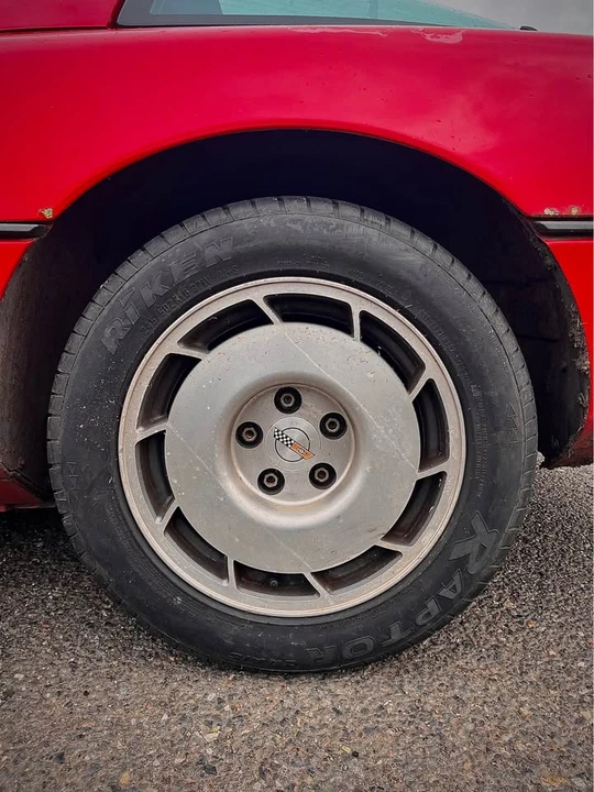 1987 Chevrolet Corvette C4 - Image 19 of 20