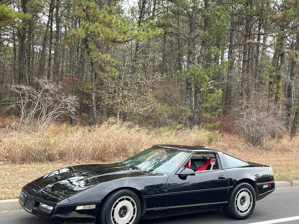 1987 Chevrolet Corvette C4 - Image 3 of 12