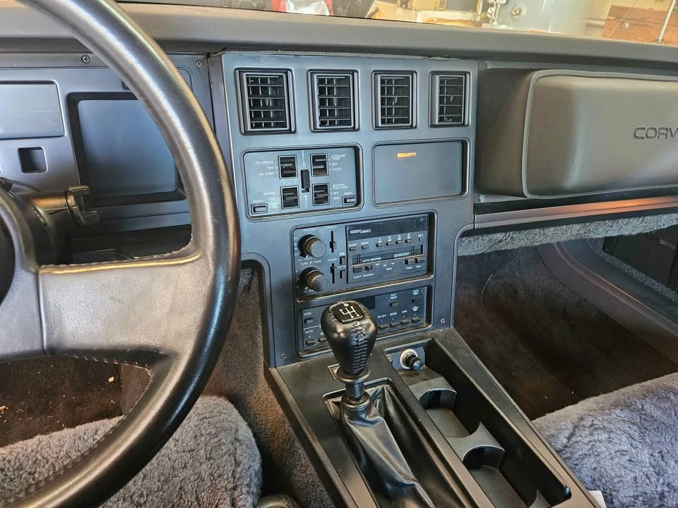 1987 Chevrolet Corvette C4 - Image 5 of 14