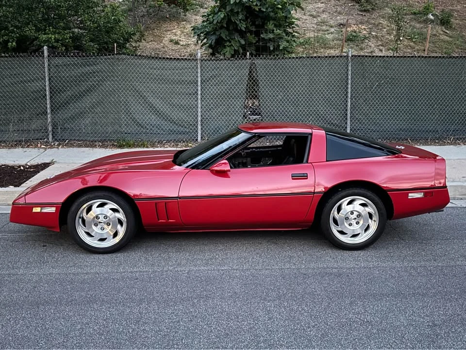 1987 Chevrolet Corvette C4 - Image 2 of 10