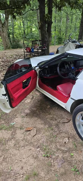 1987 Chevrolet Corvette C4 - Image 4 of 10
