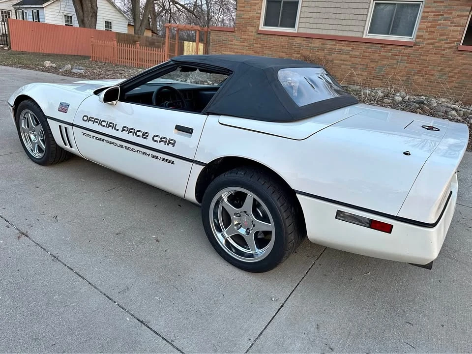 1987 Chevrolet Corvette C4 - Image 1 of 13