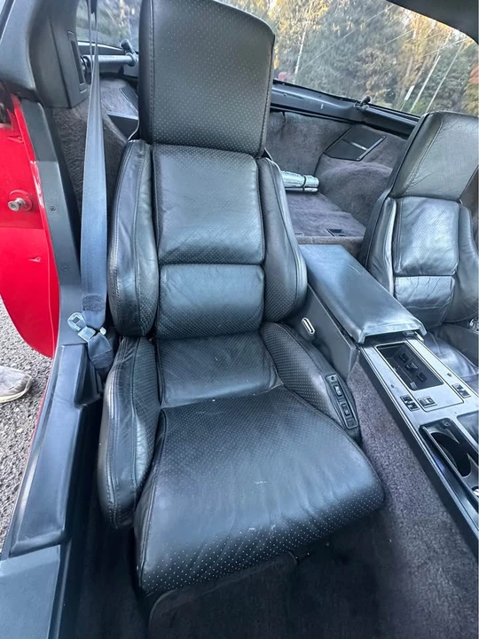 1987 Chevrolet Corvette C4 - Image 14 of 19